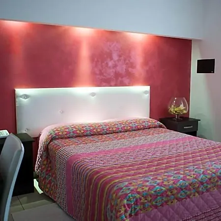 660 Otel Acri